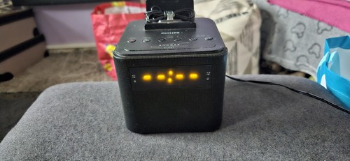 Philips clock and - clock, radio