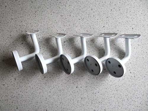 Pack handrail brackets - of,