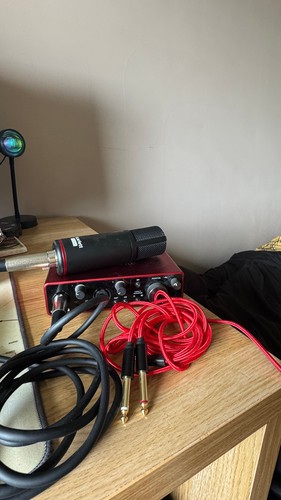 Focusrite scarlett 2i2 2x2 - scarlett, 3rd