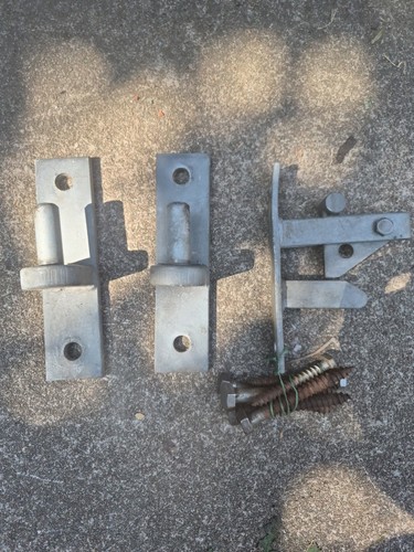 Galvanised steel gate - gate, hangers