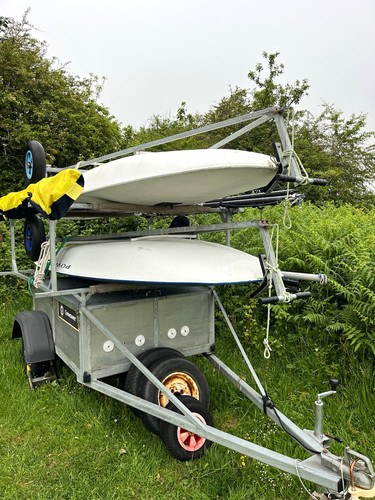 Topper dinghy with box - dinghy’s,