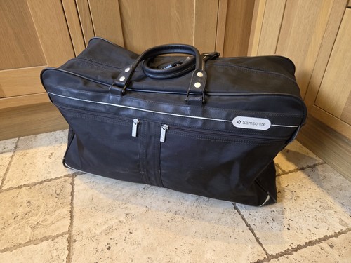 Large samsonite black duffle - large,