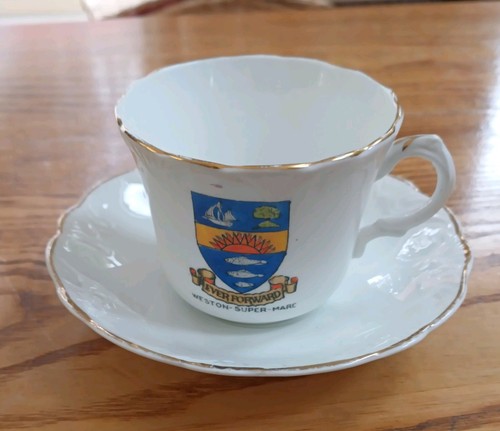 Vintage crested ware - crested,