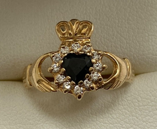Vintage 9ct gold - gold, sapphire