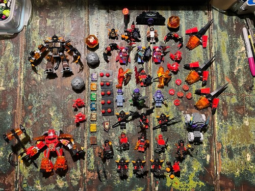 Huge nexo knights bundle 28 - huge,