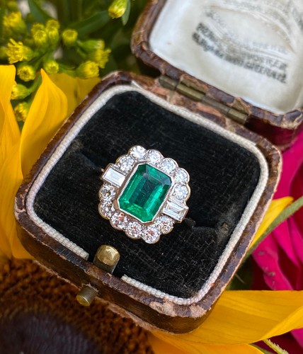 Emerald and diamond cluster - diamond,