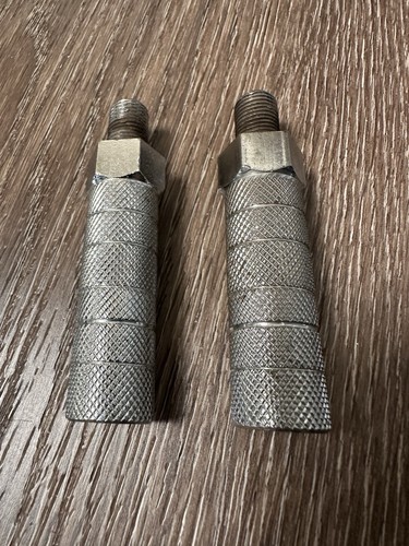 Freestyle fork pegs - freestyle, standers
