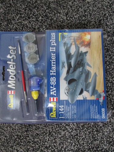 Revell harrier ii plus - ii,