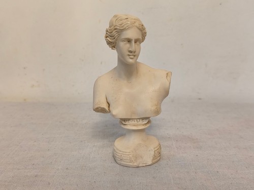 Art sculpture alabaster statue - alabaster,