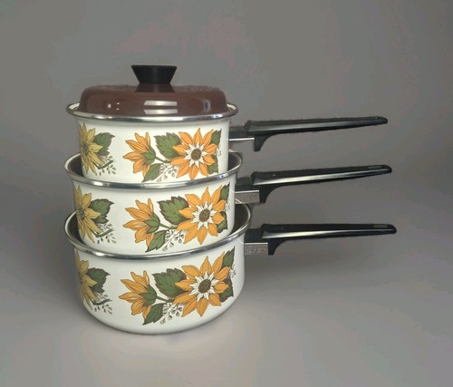 Vintage enamelware saucepan - enamelware,