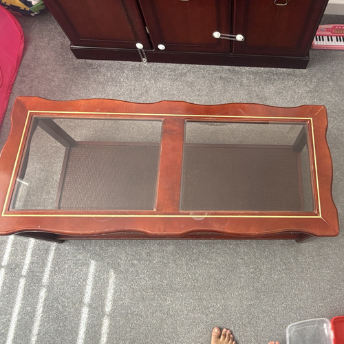 Traditional brown wood glass - &,
