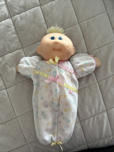 Hasbro cabbage patch doll baby - cabbage,