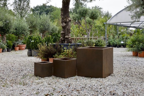 30cm corten smooth cube - corten,