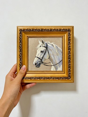White horse head portrait - white,