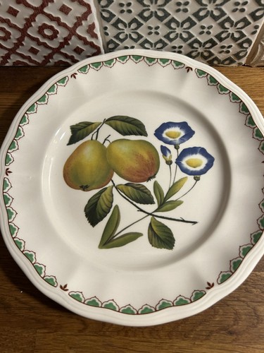 Pear floral tea - , plate