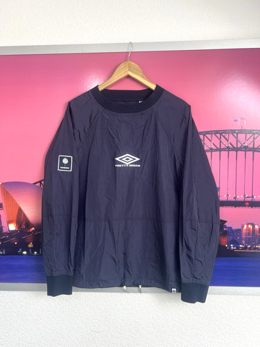 Pretty green umbro shimmer - x,