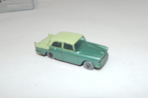 Matchbox lesney grey wheels - lesney,