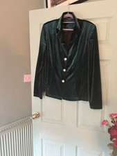 Gorgeous Green Fitted Velvet Jacket Size 16
