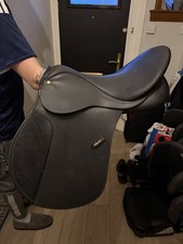 Wintec 16.5 Black Adjustable