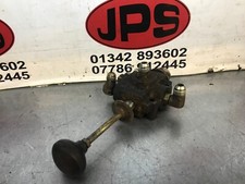 Hydraulic change over valve