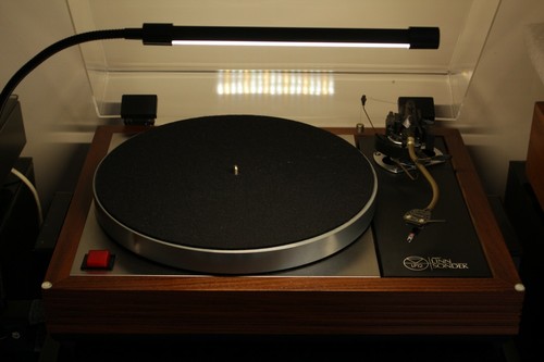 Black turntable record player - black,