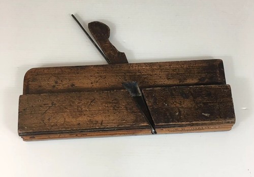 Antique mosley moulding - mosley, plane