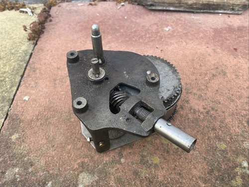 Antique gramophone motor - motor,