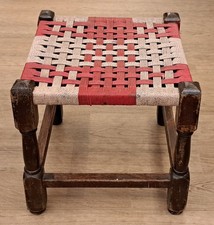WOODEN WICKER SQUARE RED & WHITE WOVEN RATTAN FOOTSTOOL STOOL RETRO RUSTIC TABLE