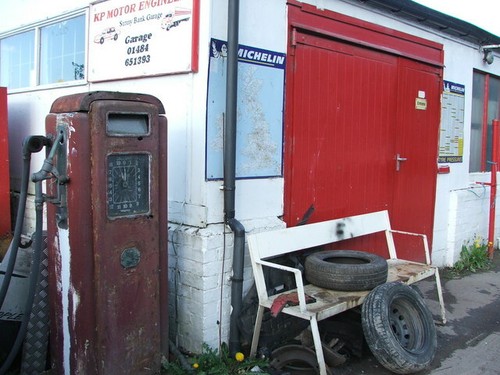Photo petrol pump old - photo,