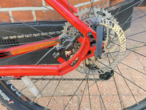 Boardman mountain bike - mountain, red