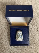 Royal Worcester - Vintage Blue Doves with White Flowers Thimble in Original Box