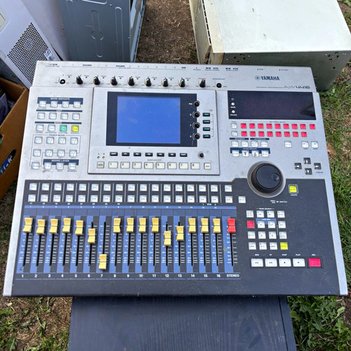 Yamaha aw4416 digital mixer - aw4416,