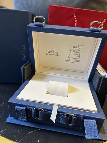 Omega speedmaster snoopy watch - omega,