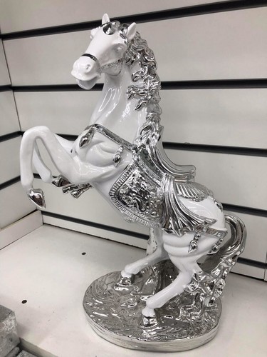 White silver horse traveller - white,