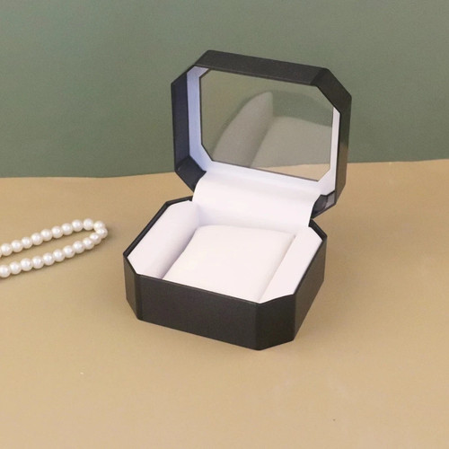 Single watch display - display, case