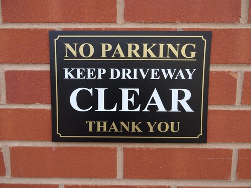 Parking keep driveway - keep, clear