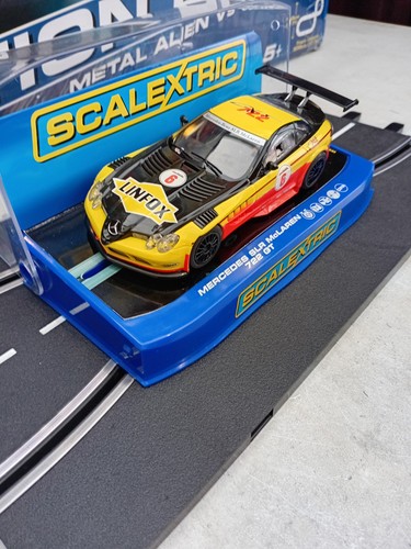 Scalextric digital mercedes - scalextric,