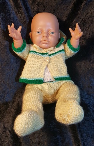 Life size baby doll vintage - size,