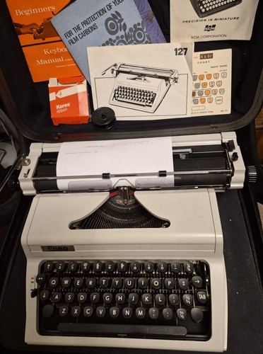 Vintage erika 127 typewriter - erika,