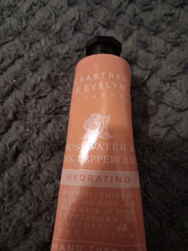 Crabtree evelyn rosewater - evelyn,