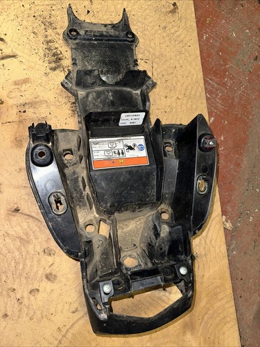 Honda cb125r cb125 rear - honda,