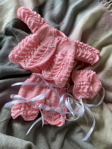 Hand knitted dolls clothes - dolls,
