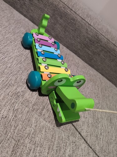 Green wooden pull along - green,