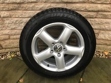 Unused Genuine VW Touareg 18" alloy wheel and Toyo 235/60 R18 tyre.