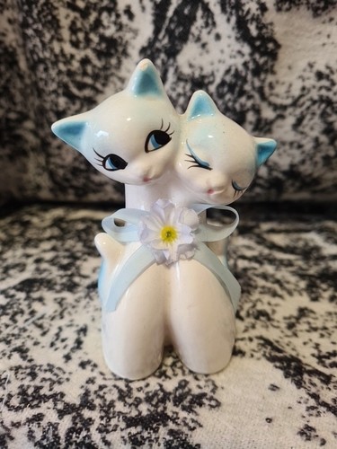 Vintage ceramic figurine - ceramic, bud
