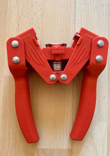 Manual bottle capper tool - manual,