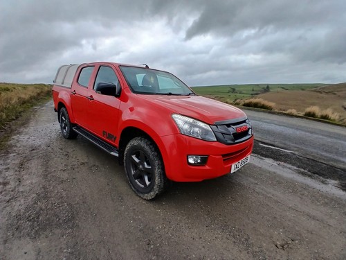 Isuzu max fury - fury,
