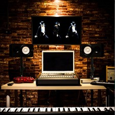 recording studio monitor