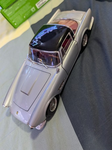 Hotwheels ferrari 410 - 1/18:hotwheels,