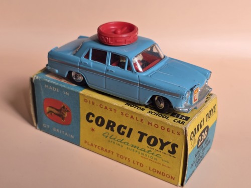 Corgi 236 austin - a60, lux